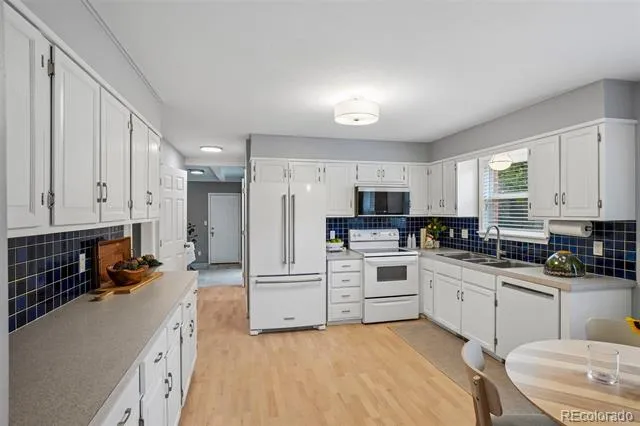 6766 Audubon Avenue Niwot, CO 80503