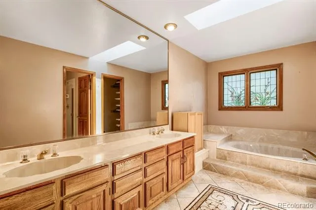 15956 E Crestridge Circle Centennial, CO 80015