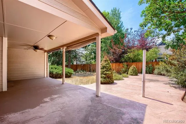 15956 E Crestridge Circle Centennial, CO 80015