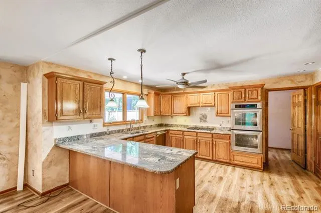 15956 E Crestridge Circle Centennial, CO 80015