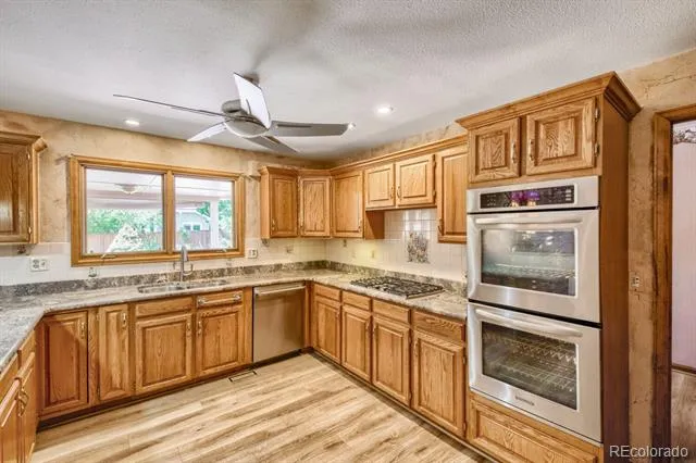 15956 E Crestridge Circle Centennial, CO 80015