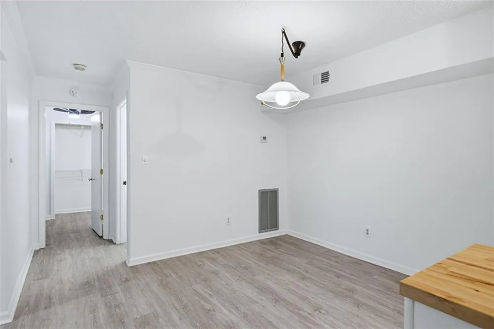 2052 Brian Way Decatur, GA 30033