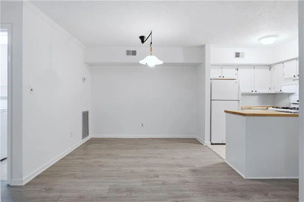 2052 Brian Way Decatur, GA 30033