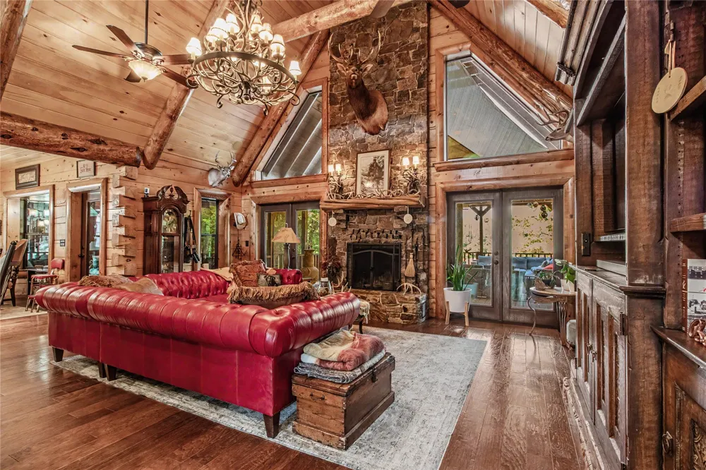 230 COUNTY ROAD 2434 Sulphur Springs, TX 75482