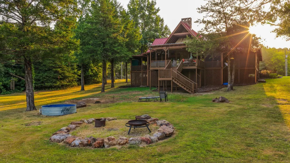 230 COUNTY ROAD 2434 Sulphur Springs, TX 75482