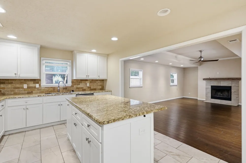 5708 Sunset Road Westworth Village, TX 76114