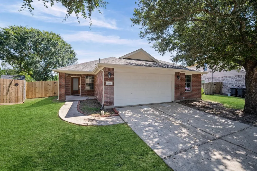 444 De Coster Boulevard Alvin, TX 77511