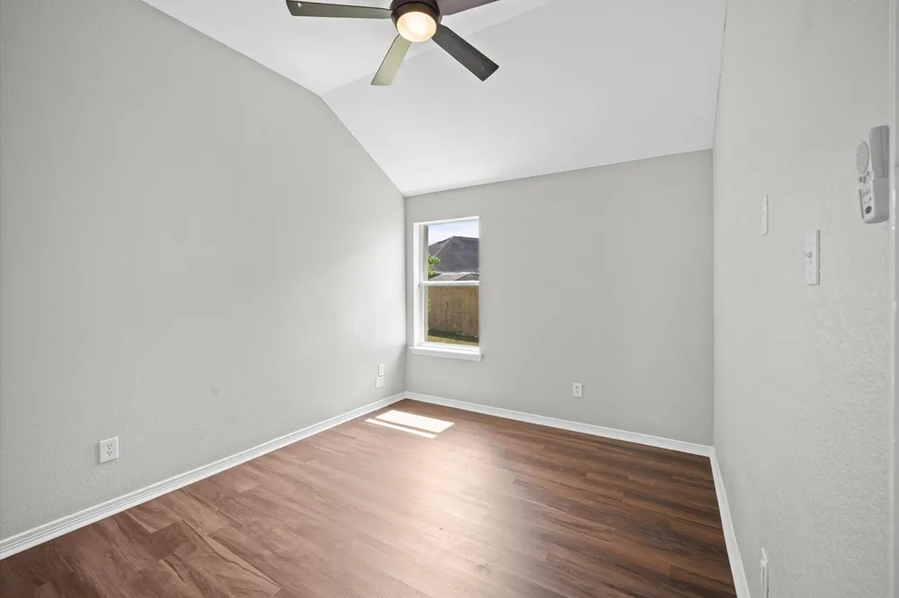 444 De Coster Boulevard Alvin, TX 77511