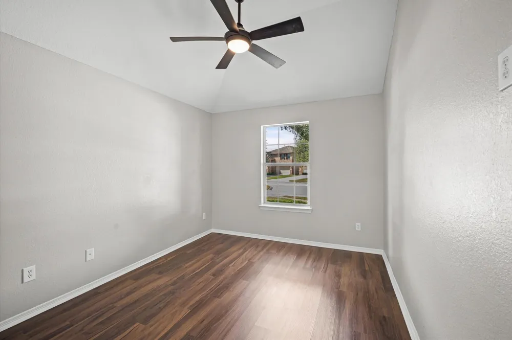 444 De Coster Boulevard Alvin, TX 77511