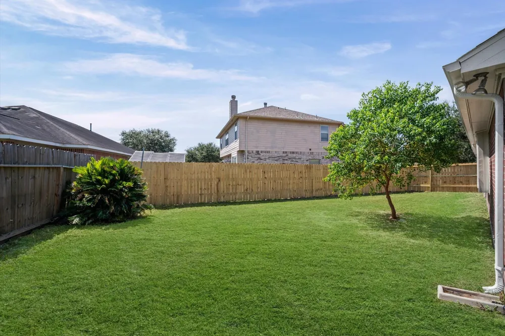 444 De Coster Boulevard Alvin, TX 77511