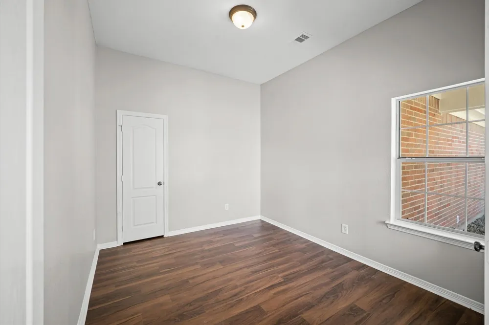 444 De Coster Boulevard Alvin, TX 77511