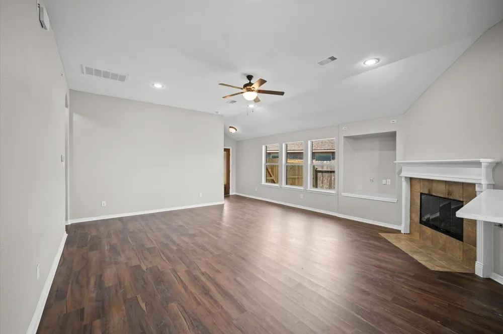 444 De Coster Boulevard Alvin, TX 77511