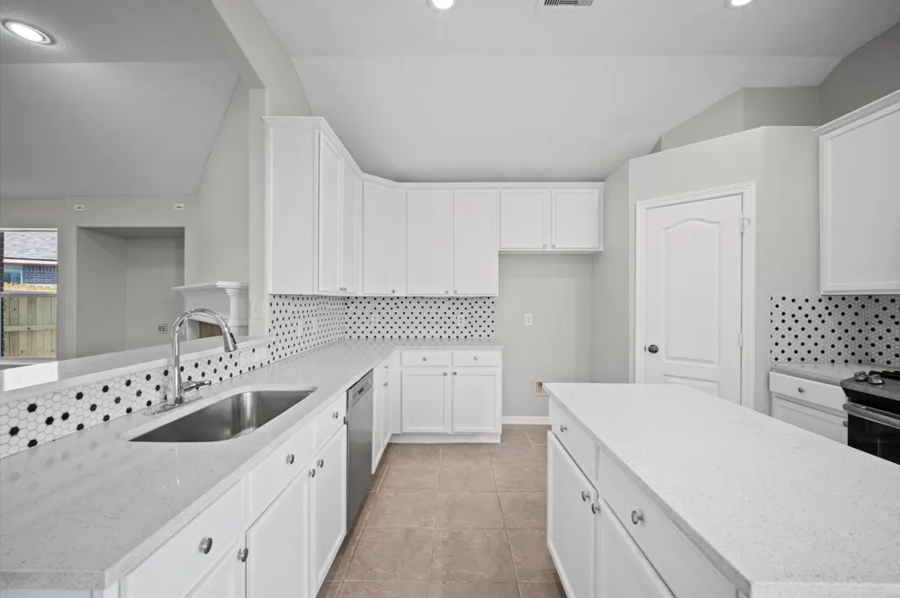 444 De Coster Boulevard Alvin, TX 77511