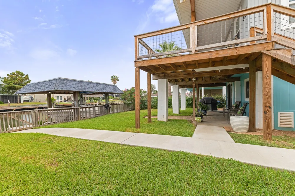 66 Tarpon Street Bayou Vista, TX 77563