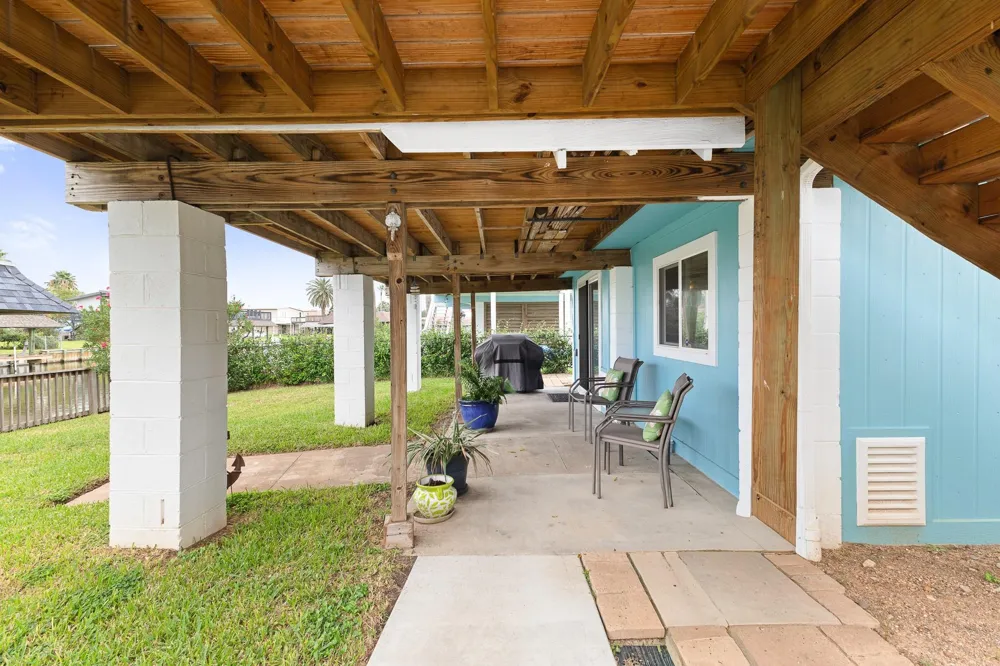 66 Tarpon Street Bayou Vista, TX 77563