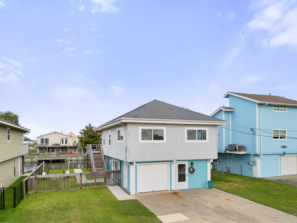 66 Tarpon Street Bayou Vista, TX 77563