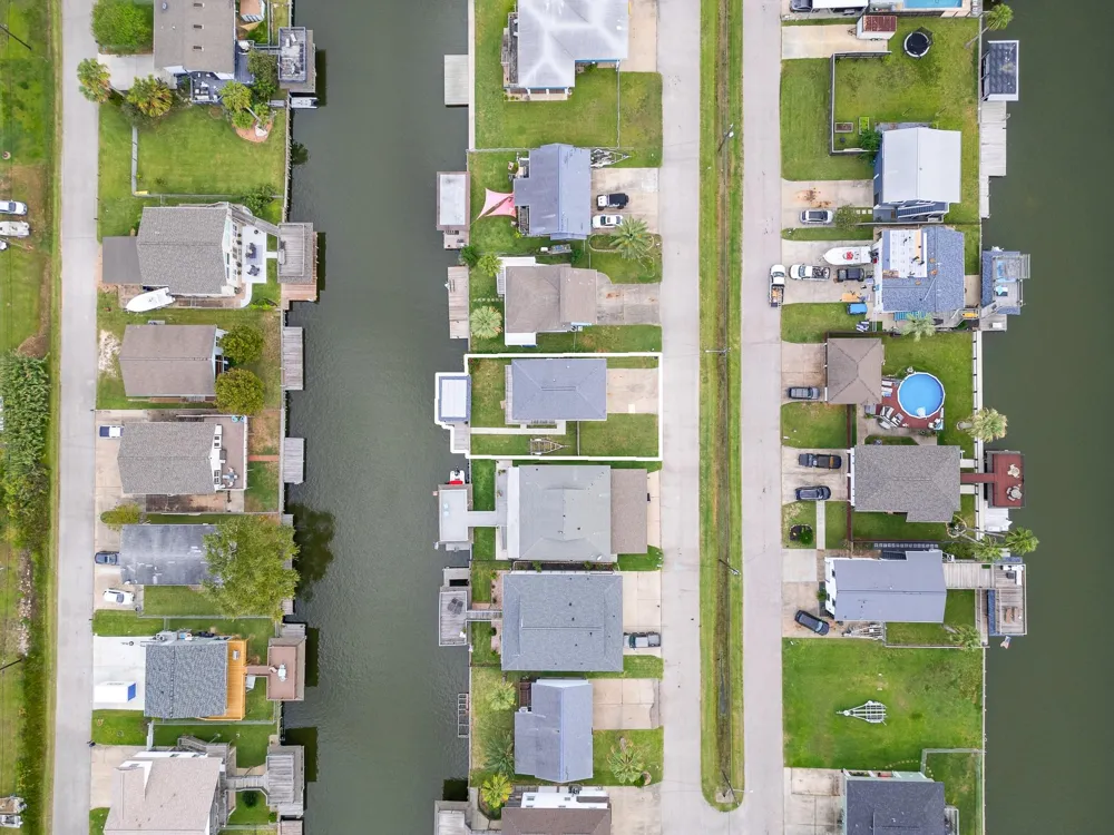 66 Tarpon Street Bayou Vista, TX 77563