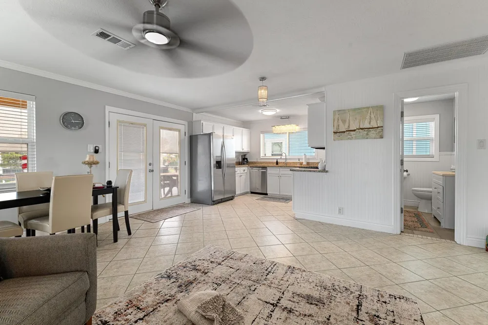 66 Tarpon Street Bayou Vista, TX 77563