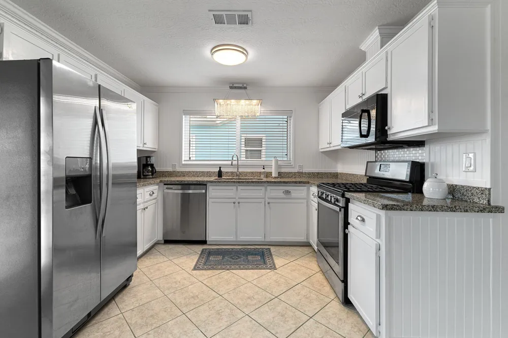 66 Tarpon Street Bayou Vista, TX 77563