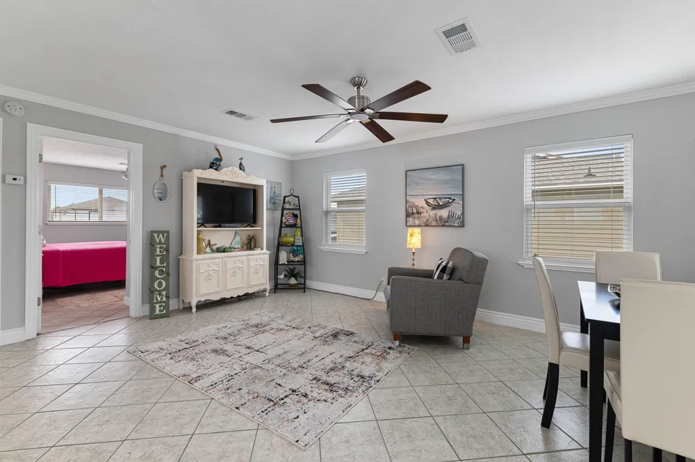 66 Tarpon Street Bayou Vista, TX 77563