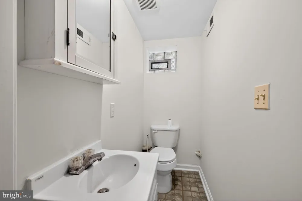 2737 RIGGS AVENUE Baltimore, MD 21216