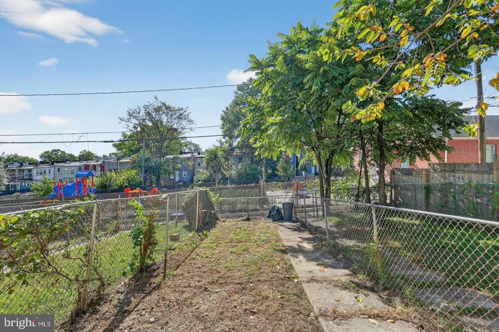 2737 RIGGS AVENUE Baltimore, MD 21216