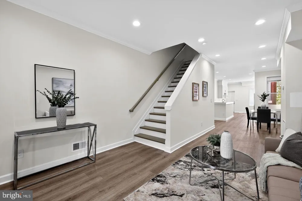 2737 RIGGS AVENUE Baltimore, MD 21216
