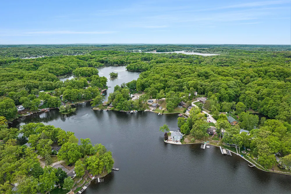 westshore Drive Pinckney, MI 48169