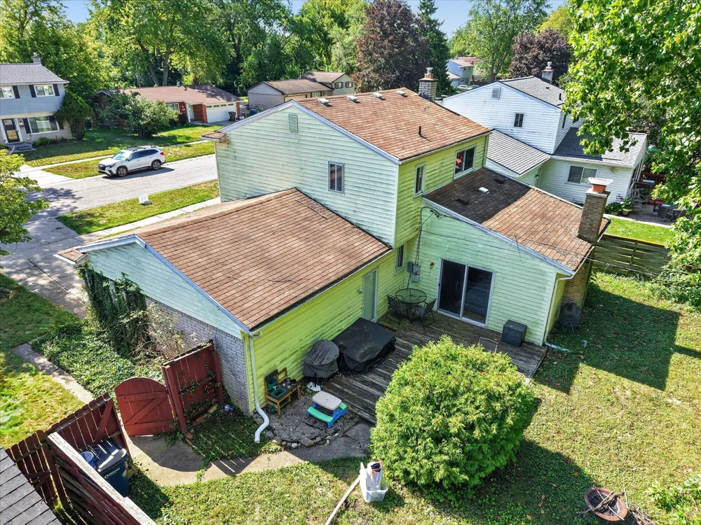8899 Nottingham Drive Ypsilanti, MI 48198