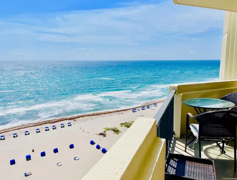 2800 Ocean Drive #A-16d