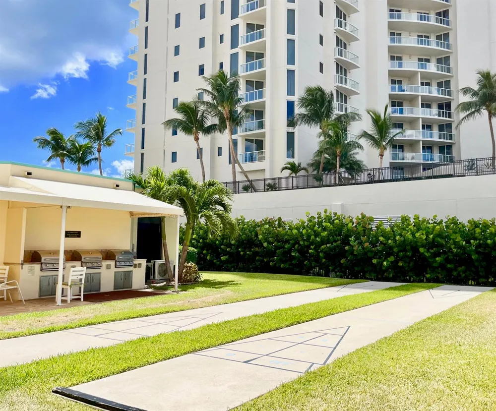 2800 Ocean Drive #A-16d Riviera Beach, FL 33404