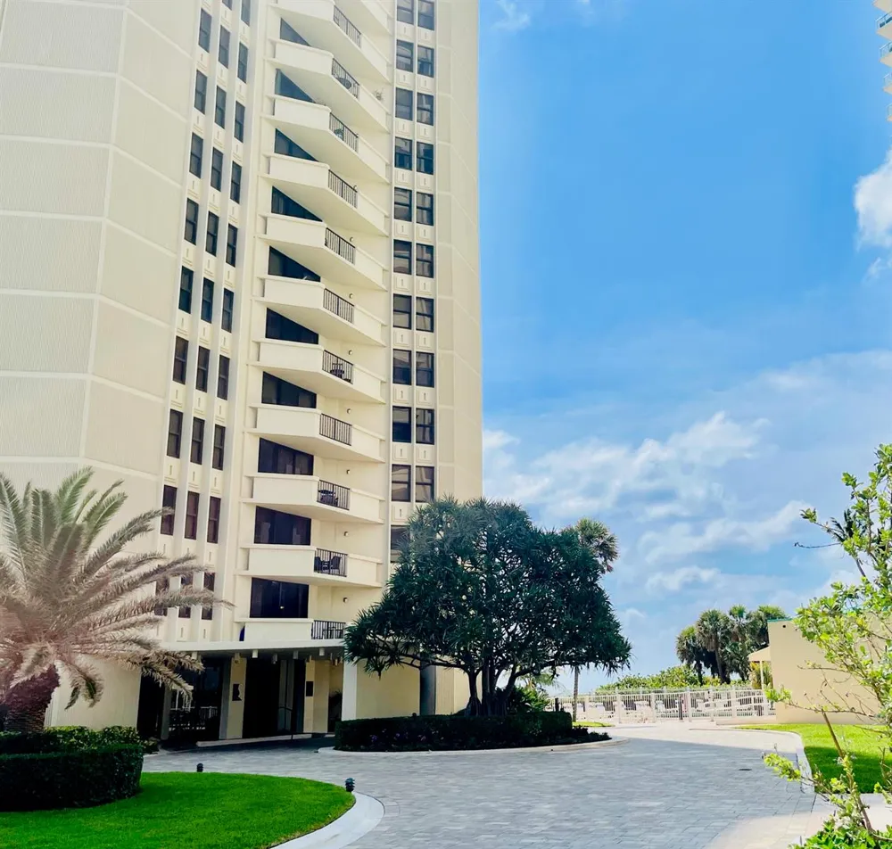 2800 Ocean Drive #A-16d Riviera Beach, FL 33404
