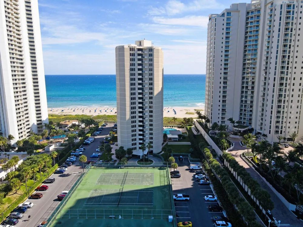 2800 Ocean Drive #A-16d Riviera Beach, FL 33404