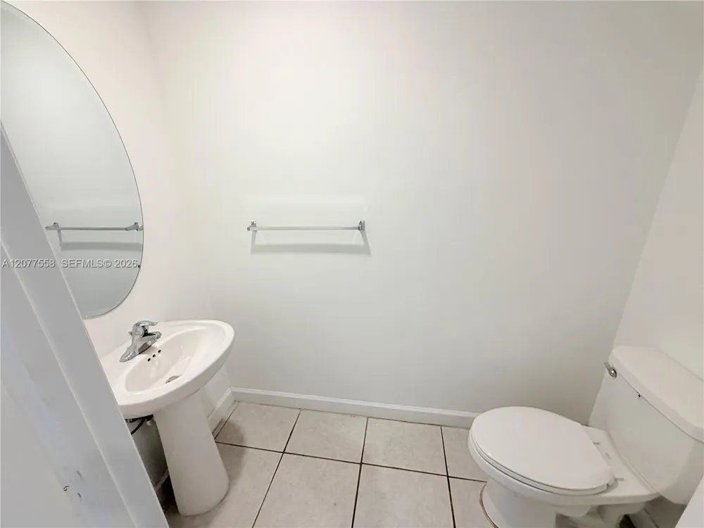 2405 NW 131st Cir Miami, FL 33167