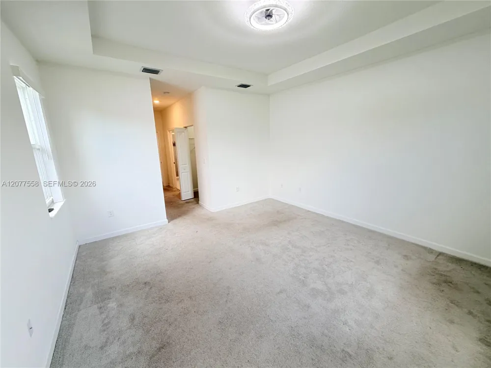 2405 NW 131st Cir Miami, FL 33167