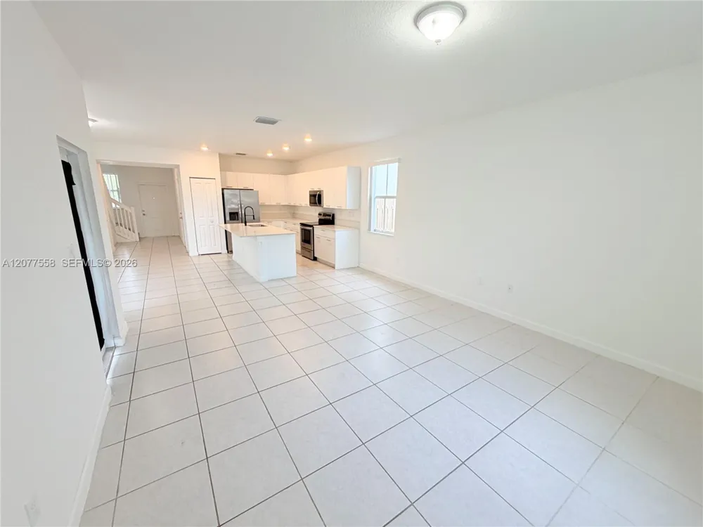 2405 NW 131st Cir Miami, FL 33167