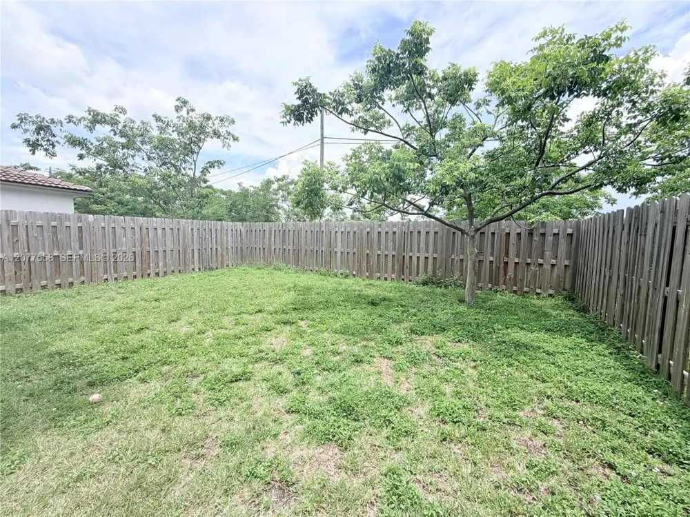 2405 NW 131st Cir Miami, FL 33167