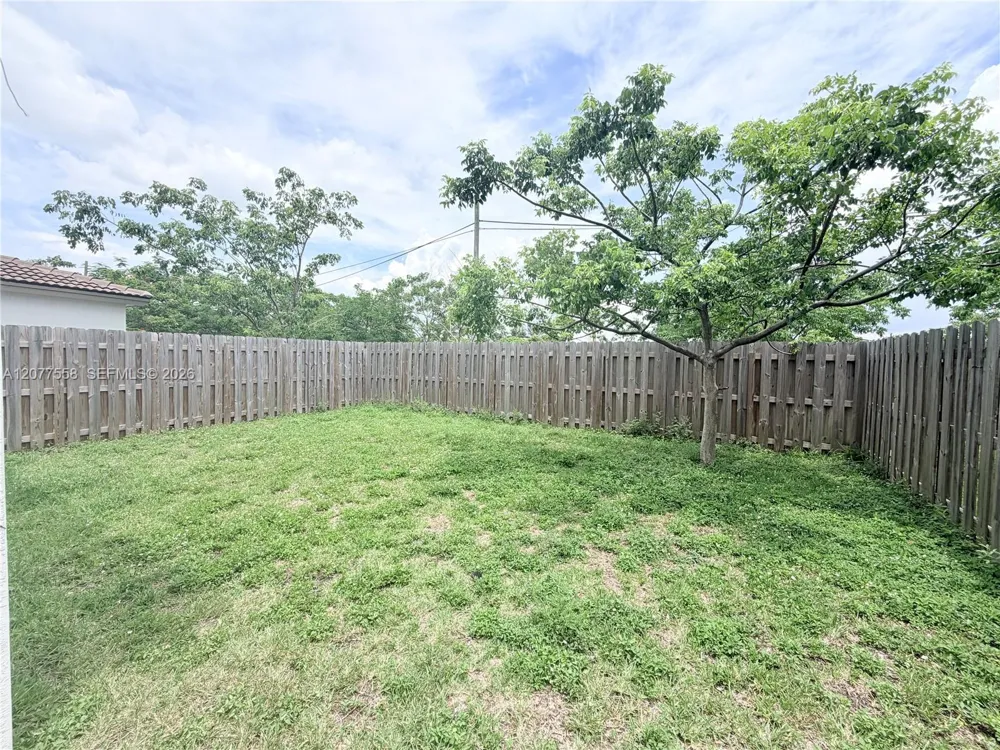 2405 NW 131st Cir Miami, FL 33167
