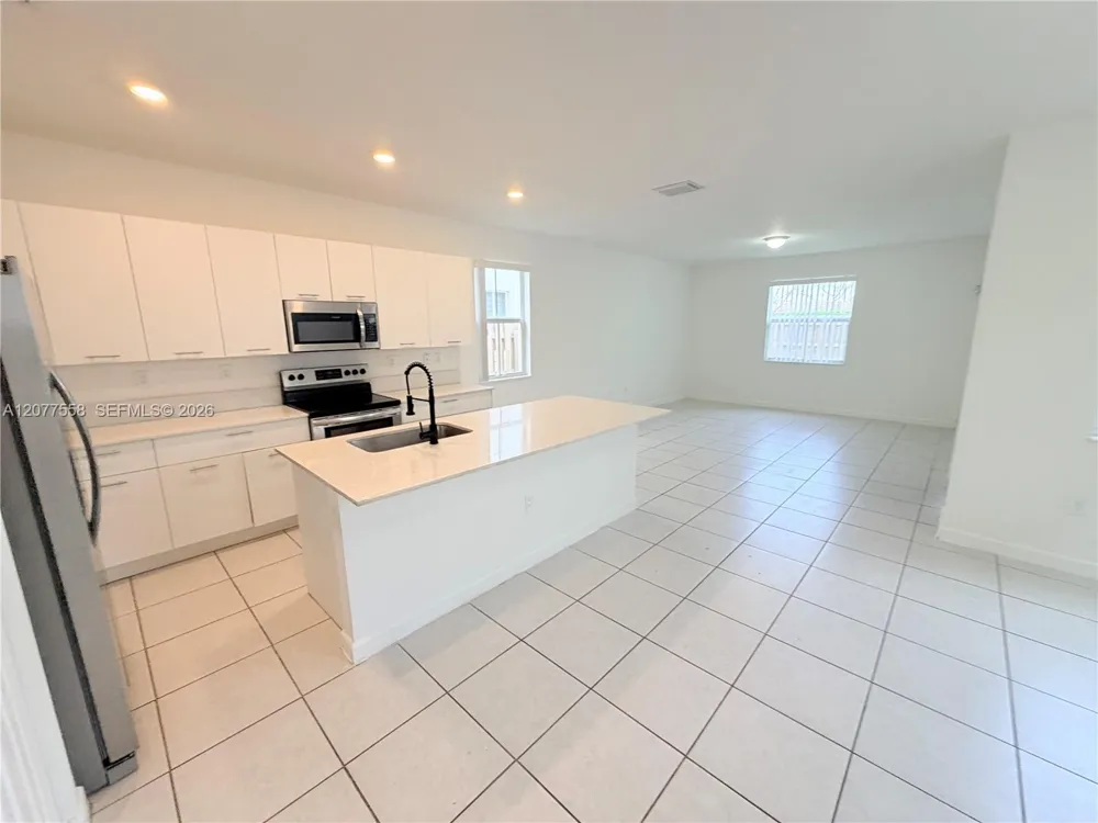 2405 NW 131st Cir Miami, FL 33167