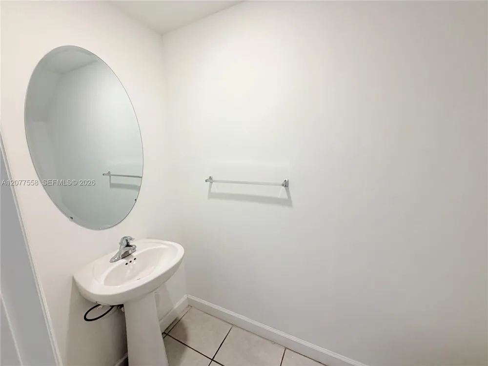 2405 NW 131st Cir Miami, FL 33167
