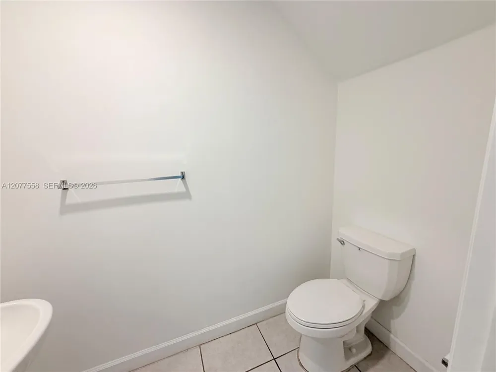 2405 NW 131st Cir Miami, FL 33167