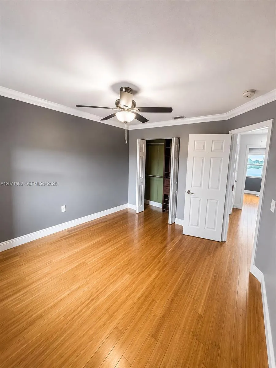 2561 W 60th Pl #102-1 Hialeah, FL 33016