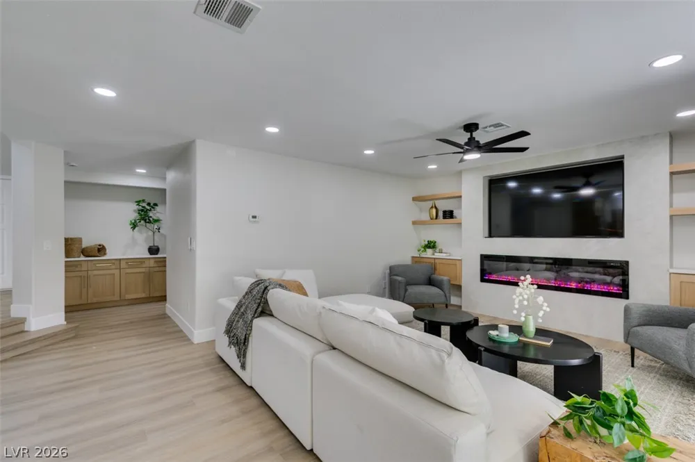 2729 Fire Water Court Las Vegas, NV 89117