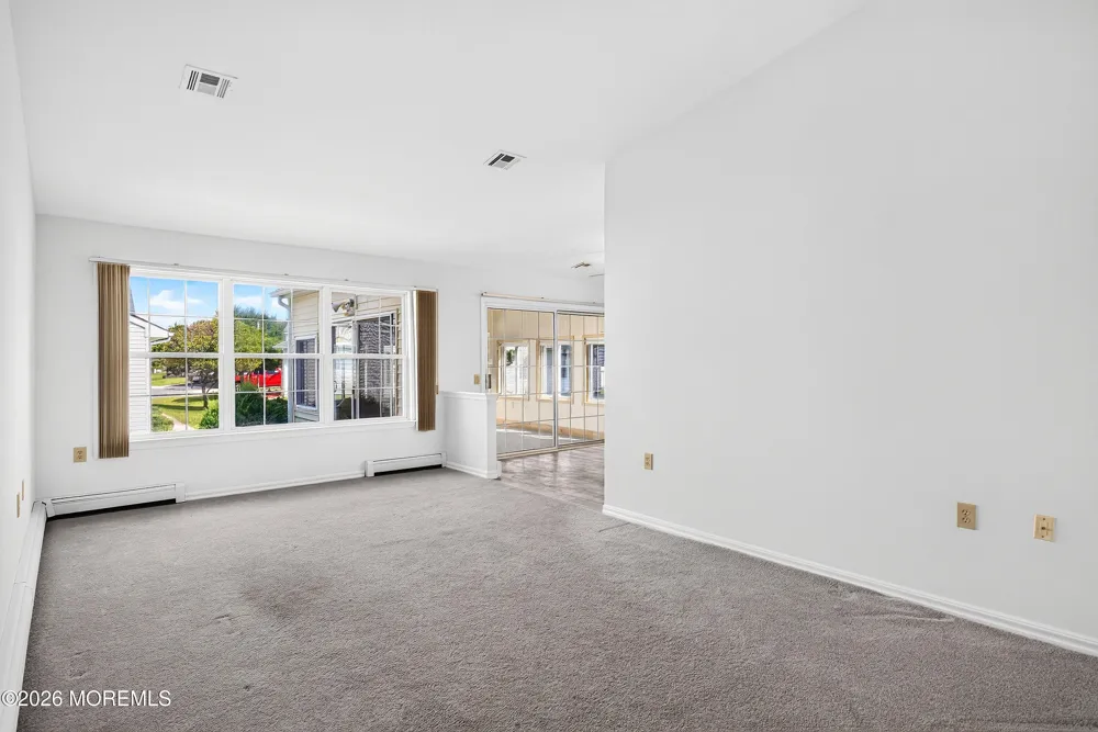 5 Cordoba Court Toms River, NJ 08757
