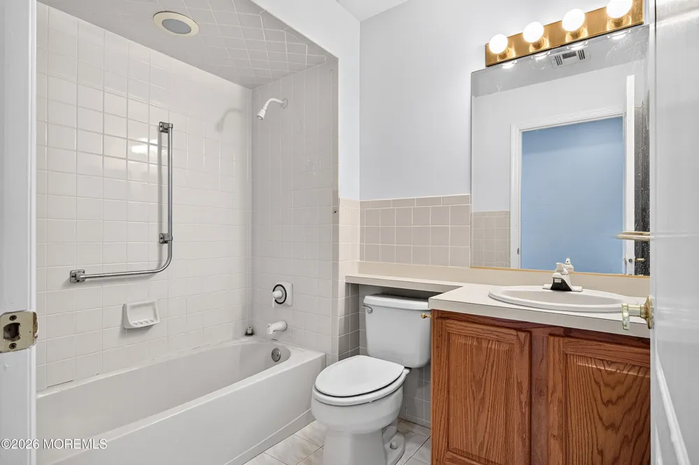 5 Cordoba Court Toms River, NJ 08757