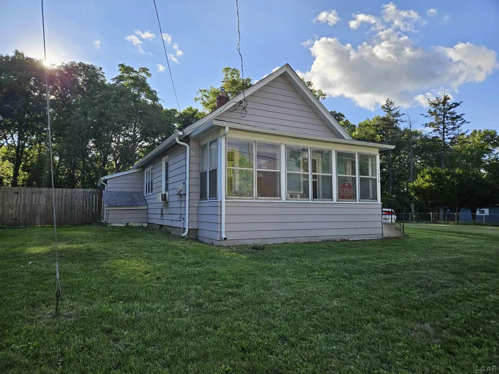 1118 WALKER STREET Jackson City, MI 49202