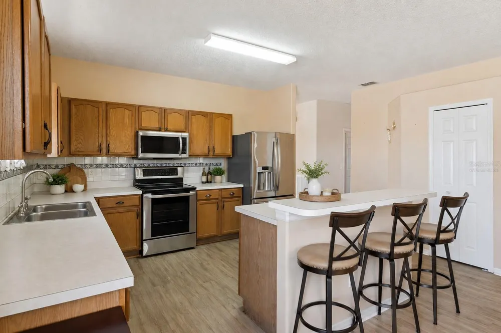 448 COTSWOLD CIRCLE Davenport, FL 33837