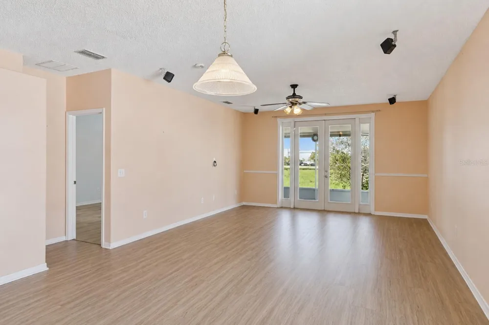 448 COTSWOLD CIRCLE Davenport, FL 33837