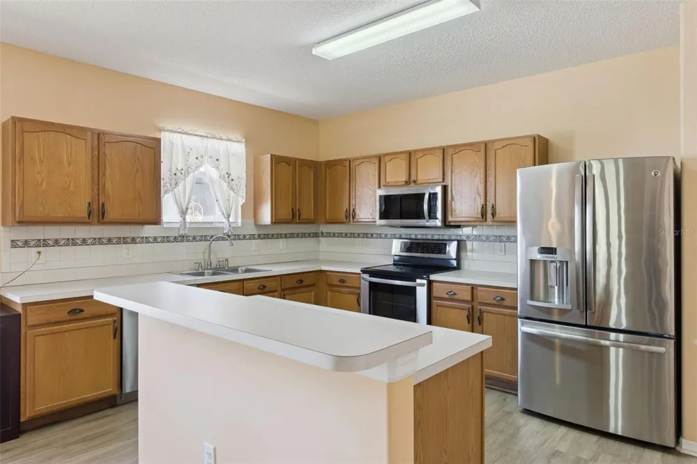 448 COTSWOLD CIRCLE Davenport, FL 33837