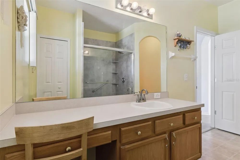 448 COTSWOLD CIRCLE Davenport, FL 33837